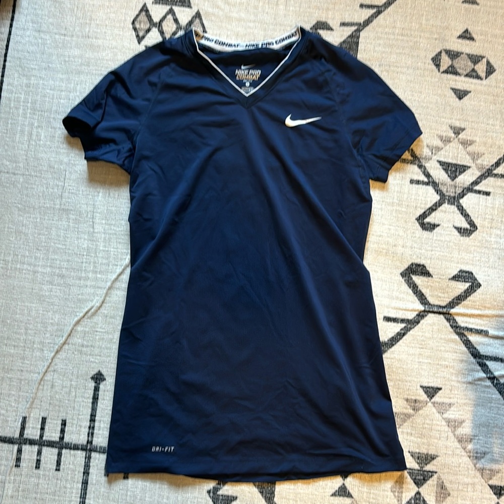 Blue nike athletic top. Size small.